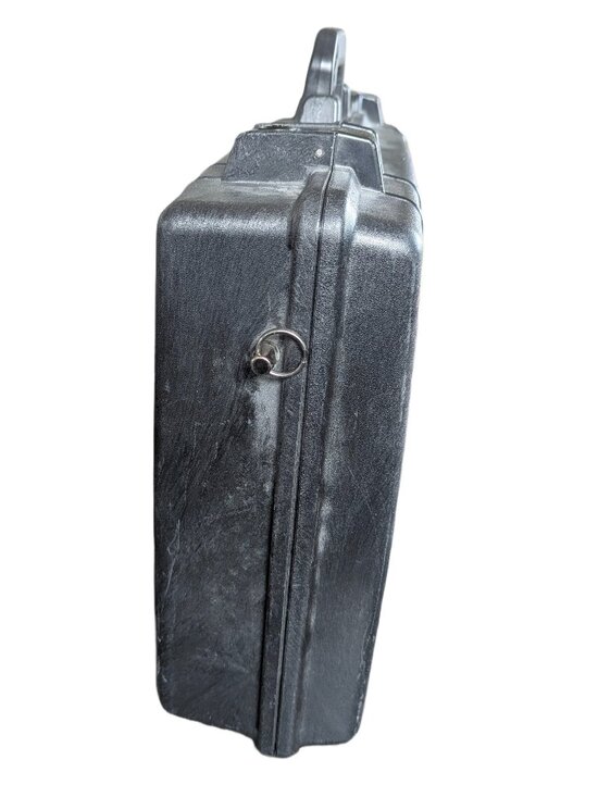 Pelican 1490 Case - Locking Laptop case / Briefcase - Picture 9 of 16